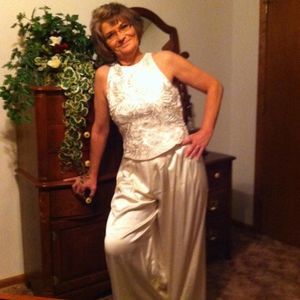 Meet your Posher, Twyla